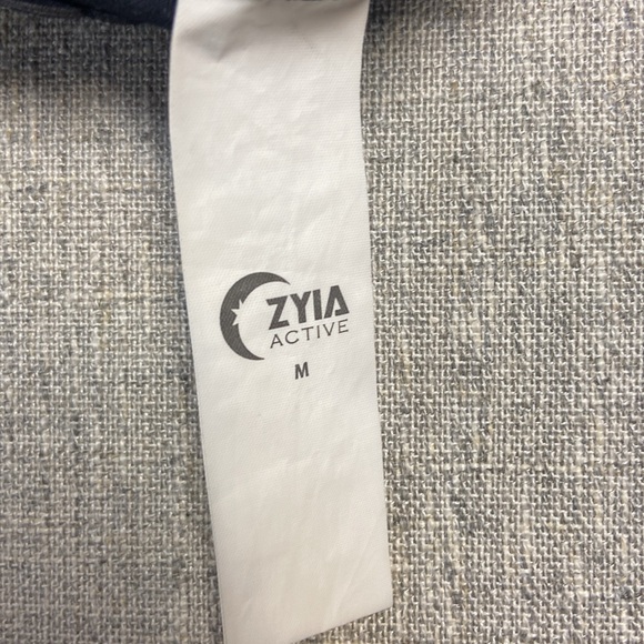 Zyia Black Star Mesh Bra - Picture 2 of 7